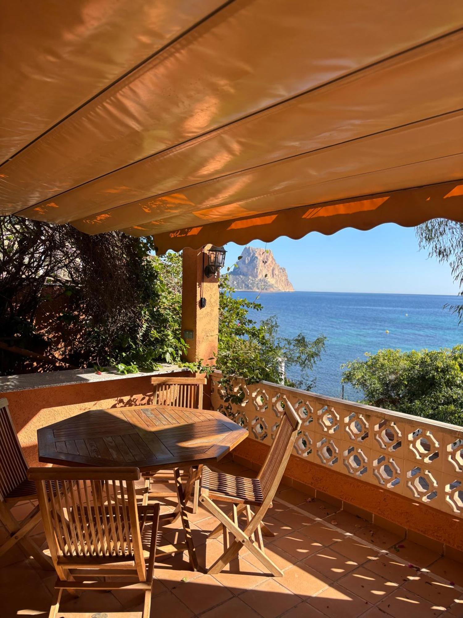 Villa Puerto Blanco カルプ 部屋 写真